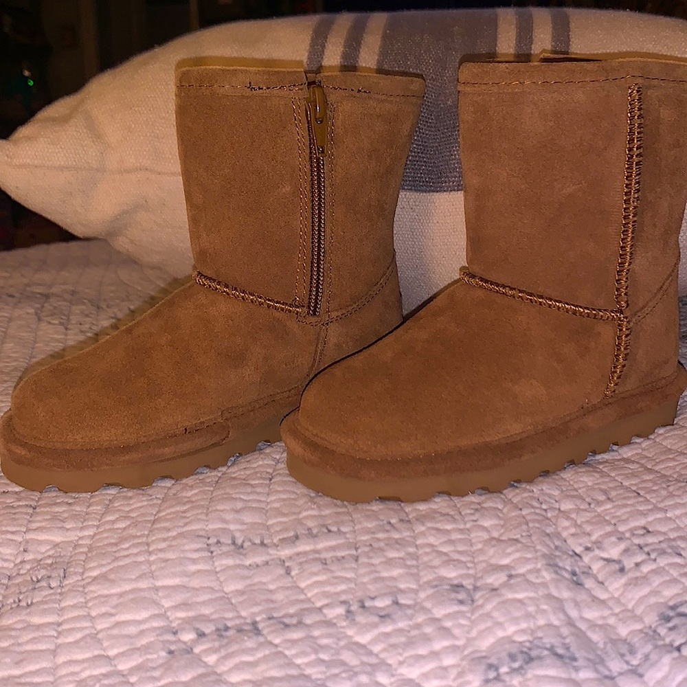 BearPaw Ugg Boots for Kids- Size 9